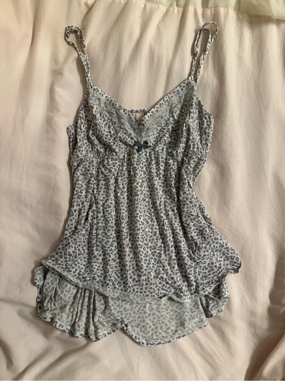 Victoria's Secret gray leopard print cami top<3